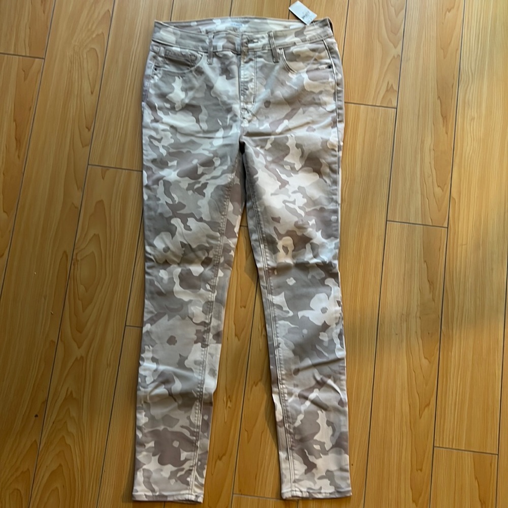 NWT old navy rockstar super skinny camo jeans